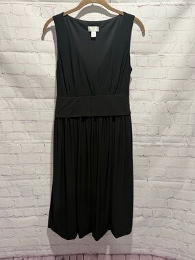 LOFT Ann Taylor Black Sleeveless V-Neck Midi Dress with Defined Waist Woman’s 10